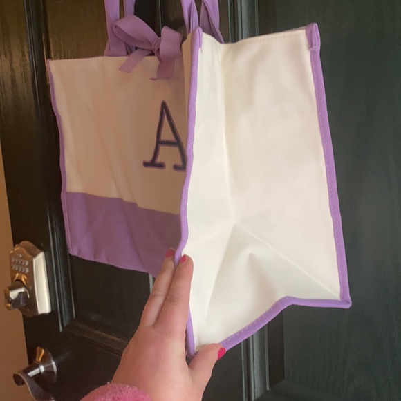 Beautiful canvas tote bag with letter A embroidered! Brand new! - Picture 2 of 2